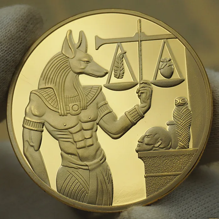 Золотой Египетская Anubis золото/Посеребренная 40 мм Пирамида памятная монета туристический подарок - Цвет: Золотой