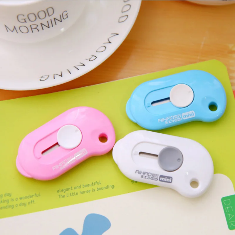 Маленький симпатичный пластиковый художественный нож для студентов необычный в