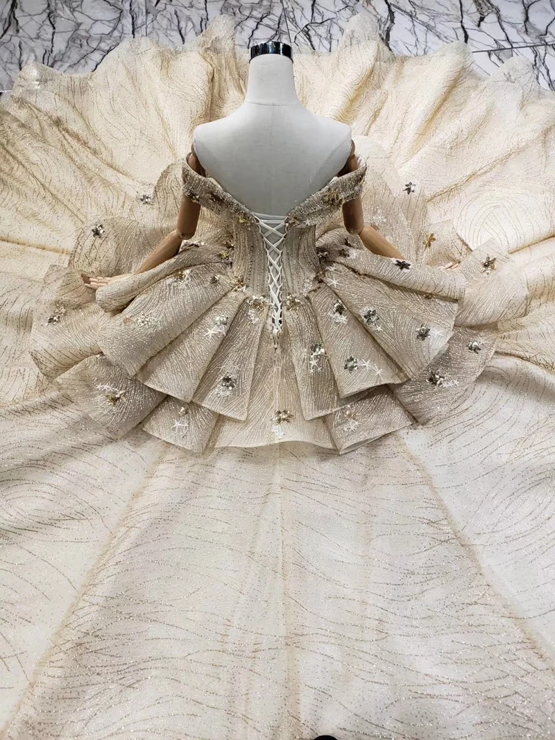 

LS20301 Luxury golden lace Wedding Dress 2020 sweetheart-neck off the shoulder multi-layer skirt bridal dress shiny wedding gown