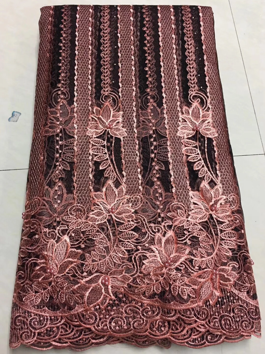 

2018 High Quality Nigerian Lace Fabrics With Beads pink African French Net Lace Fabric Embroidered Tulle Mesh Lace Fabric KR918