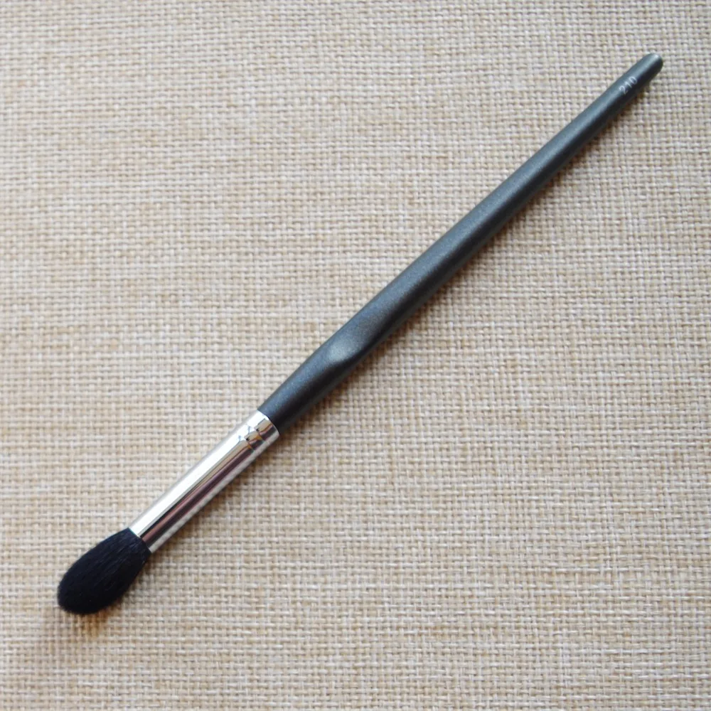 W210 Профессиональная ручная работа кисти для макияжа мягкие Saikoho кисть из