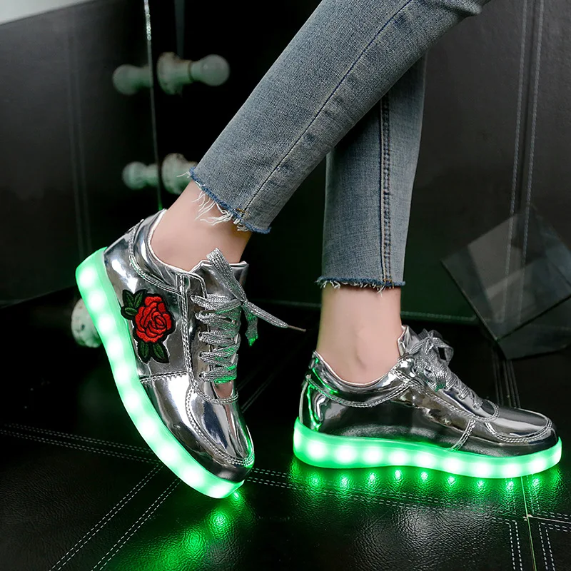 2018 New Basket LED Shoes Casual Lovers Femme Kids Trainers Luminous Sneakers with Light Sole Glowing Infantil Female | Детская одежда