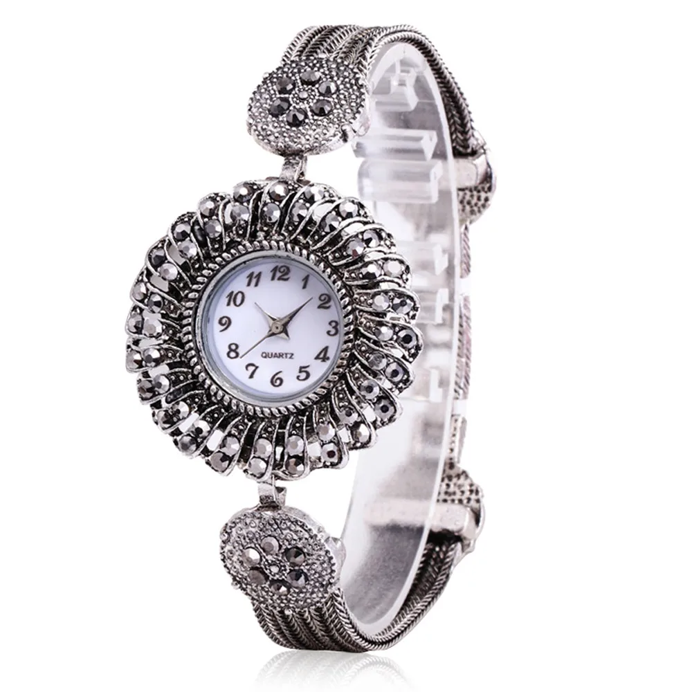 Женские круглые часы с бриллиантовым браслетом аналоговые кварцевые наручные