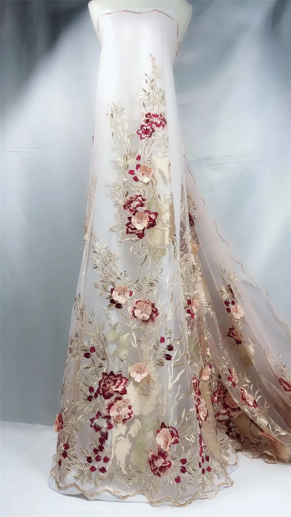 BUAETIFICAL French lace fabric with beaded 2017 Latest 3D embroidery flower nigerian tulle for women clothes LN76 | Дом и сад