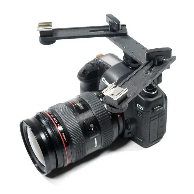 

Dual Hot Shoe Flash Speedlite Bracket Holder With Flexible Ajustable Arm Tripod