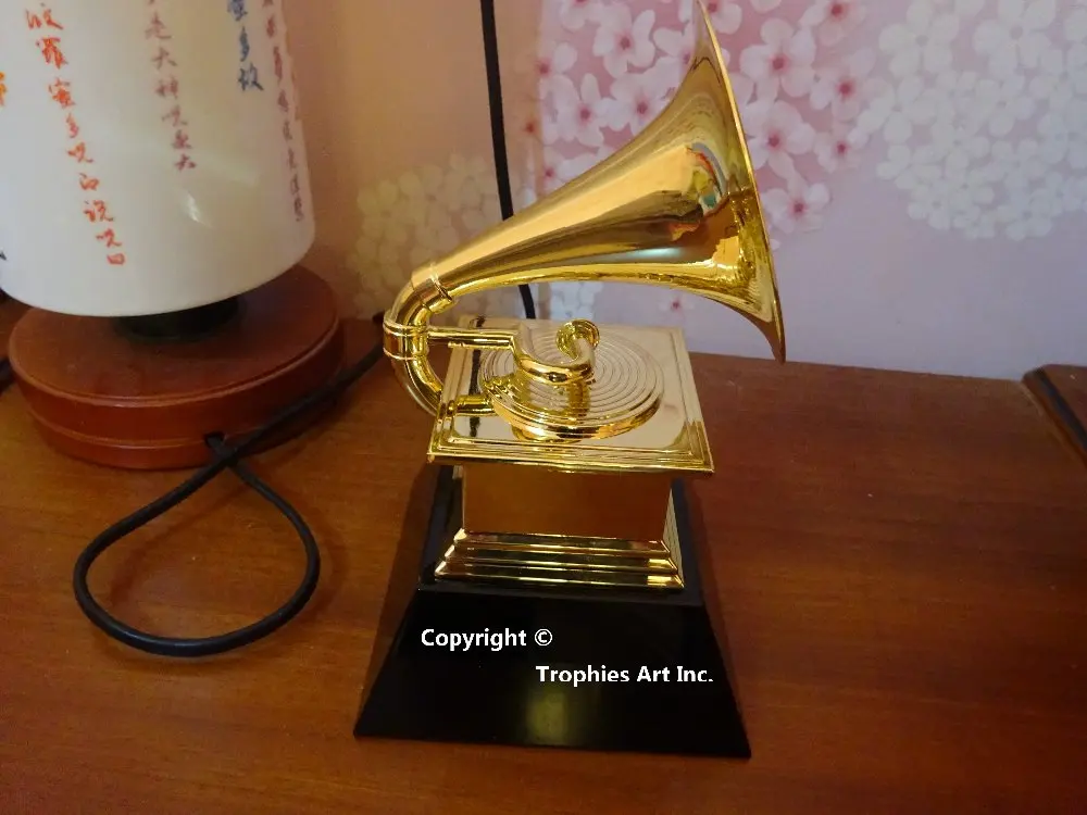 Grammy Award трофейный металлический граммофон мраморная основа от NARAS 1:1 реальный