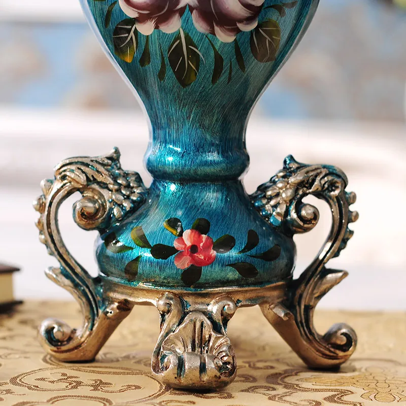 

Continental retro decor decoration Home Furnishing living room model room wedding props a candlestick of resin crafts