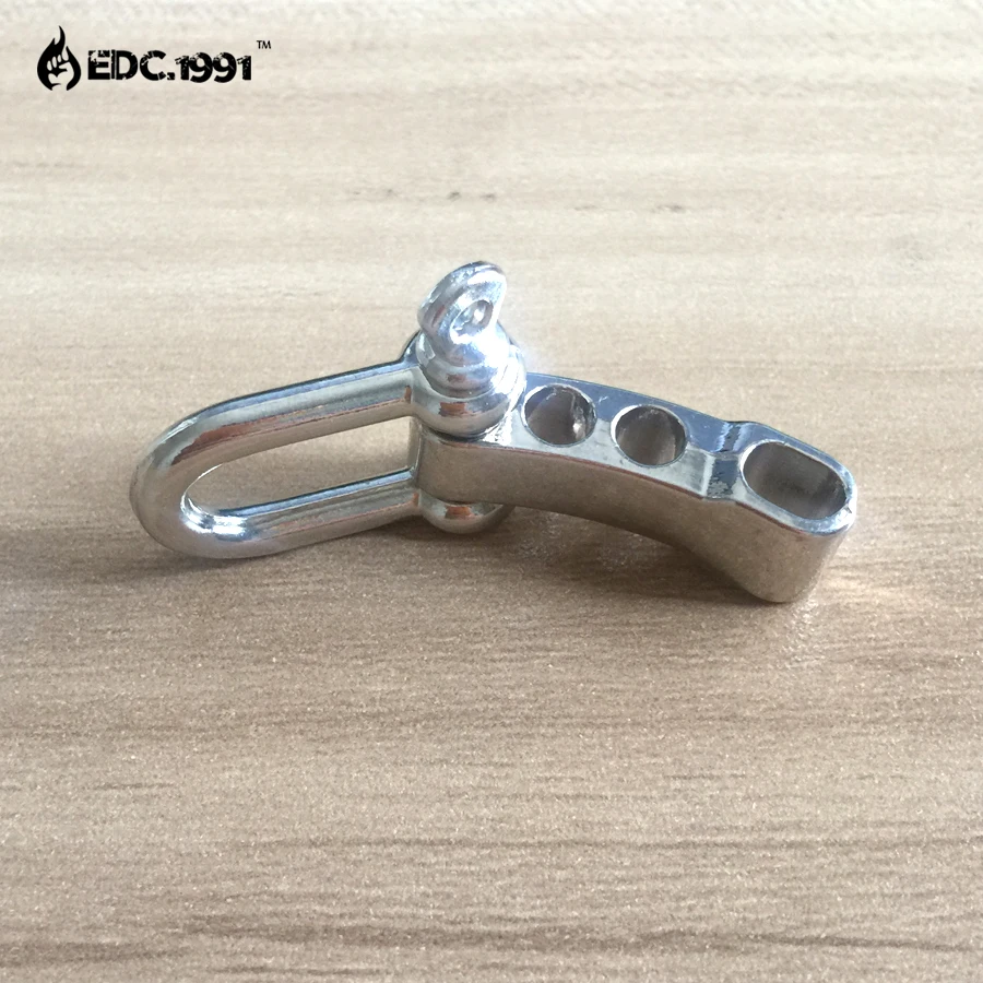 Koop 50 Stks/partij Hoge Kwaliteit U Vorm Verstelbare Anker Beugel Outdoor Survival Paracord Armband Stalen Gesp Travel Kit EDC GEAR