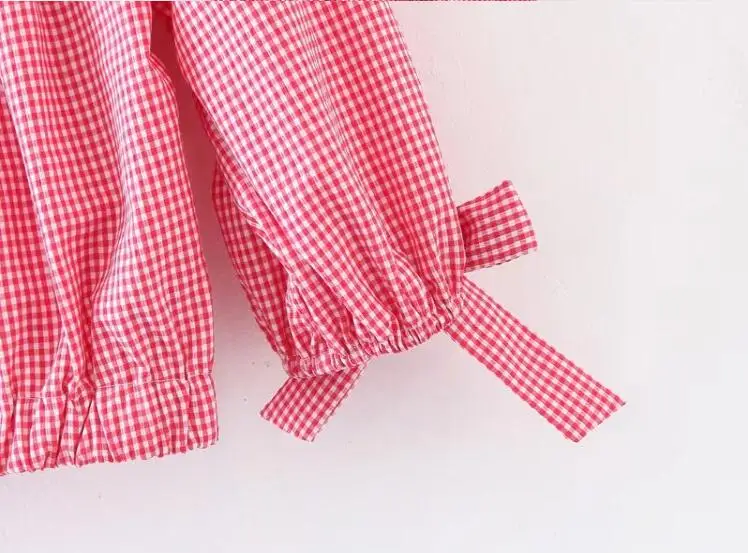 Укороченные топы с рукавами-фонариками средней длины для женщин вырезом