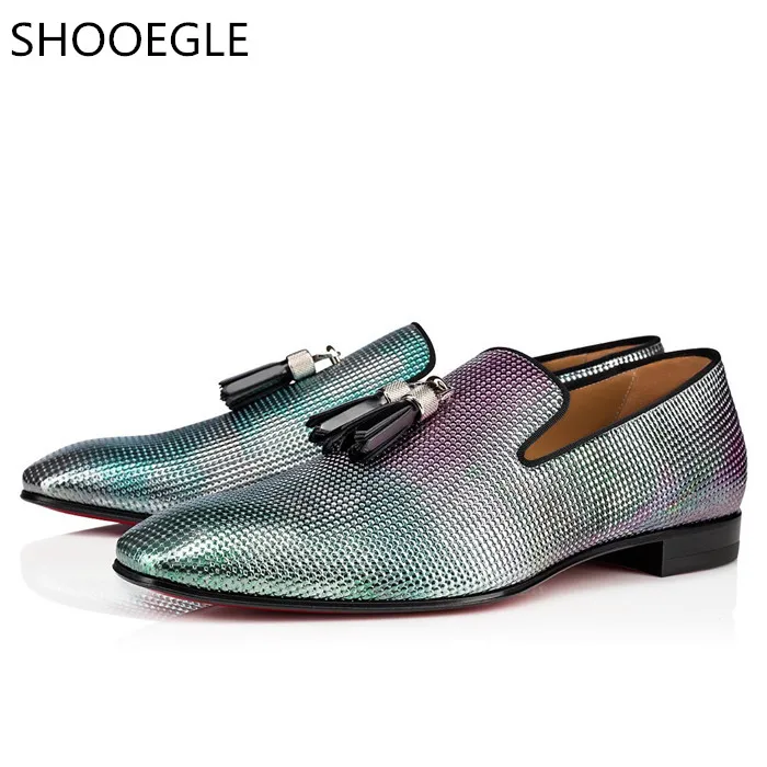 

SHOOEGLE мужские модные кожаные повседневные туфли без шнуровки с бахромой украшения для отдыха мужские туфли для искусственных платьев Лоферы для шоу