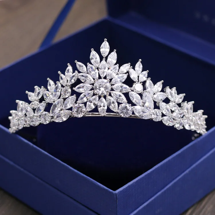 

SLBRIDAL Gorgeous Wedding Cubic Zircon Tiara Bridal CZ Crown Queen Princess Pageant Party Headpiece Bridesmaids Hair Accessories