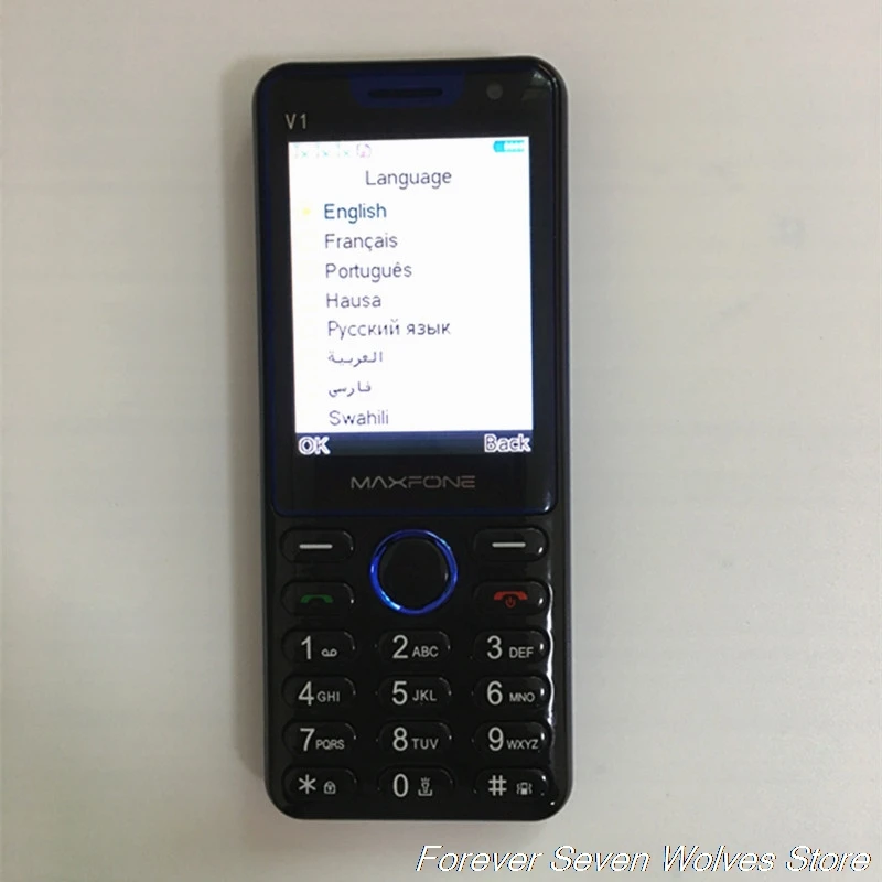 GSM 2G телефон V1 с тремя sim картами для пожилых людей 1800 мАч аккумулятор Поддержка