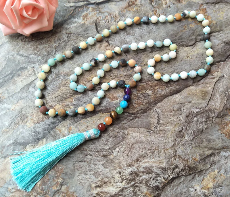 5 нитей естественных кристаллов Amazon Stone 7 чакр с кисточкой узелковой ручной работы Бохо женские ювелирные ожерелья NK100-1.