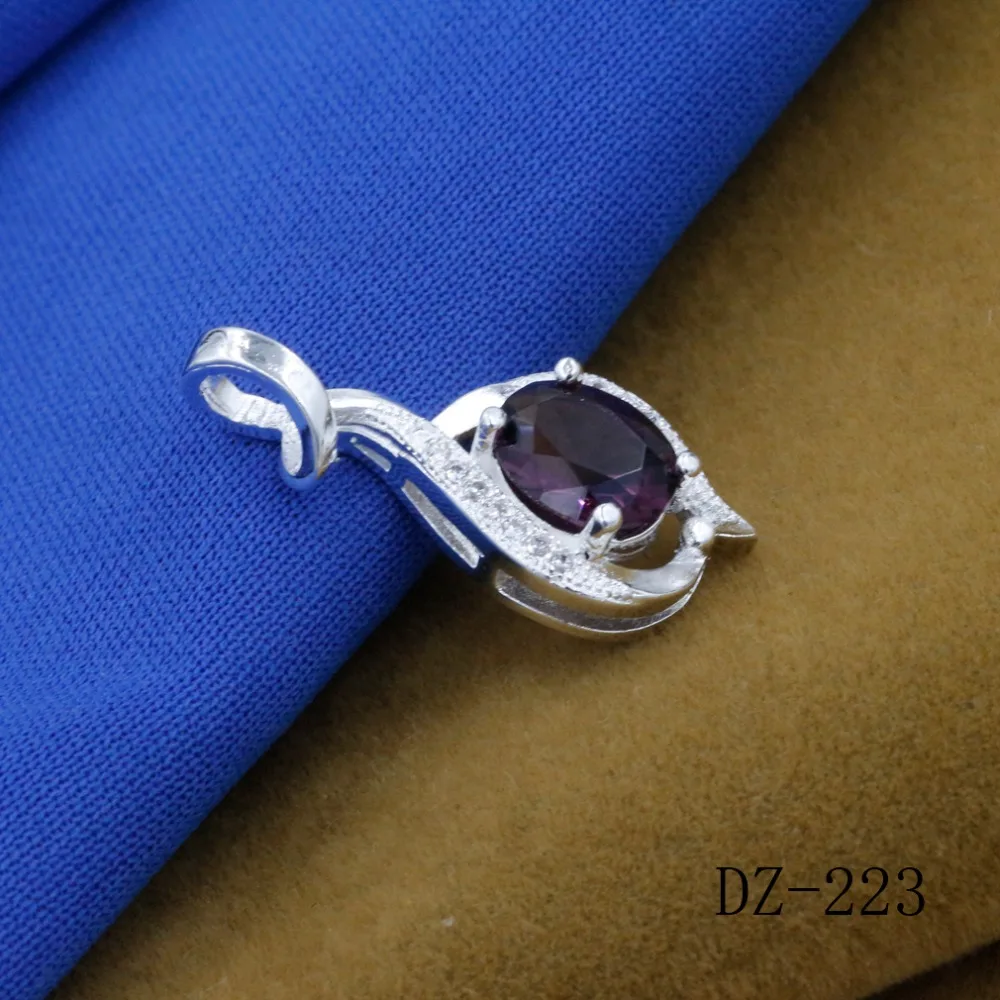 Изящная Подвеска из серебра 925 пробы с инкрустированным цирконием в стиле ретро