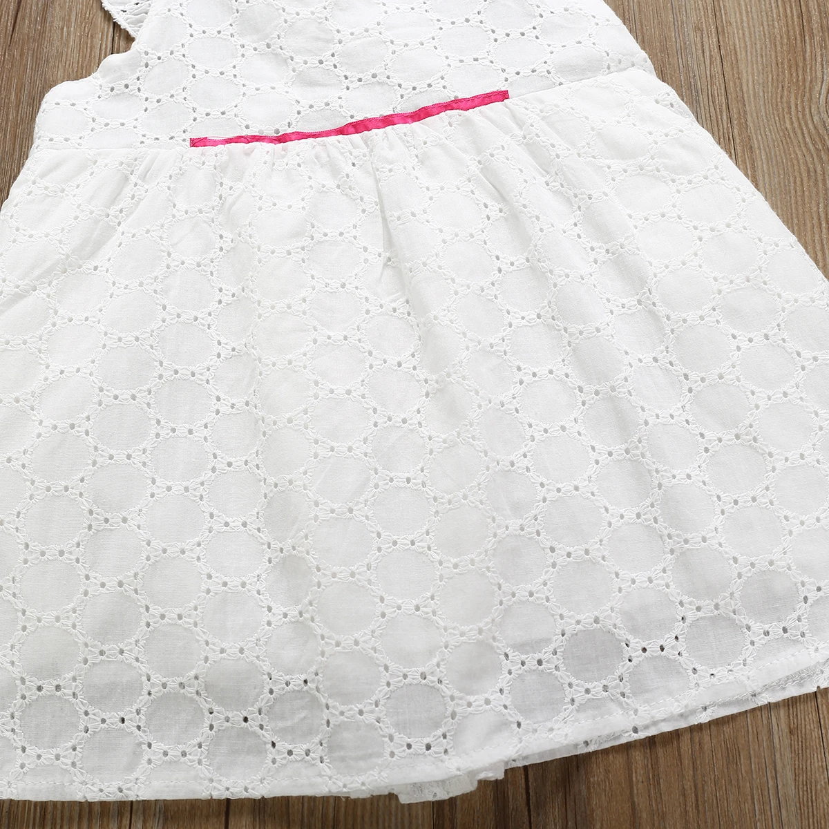 Новый летний сарафан для маленьких девочек белая юбка с дырками нарядная одежда