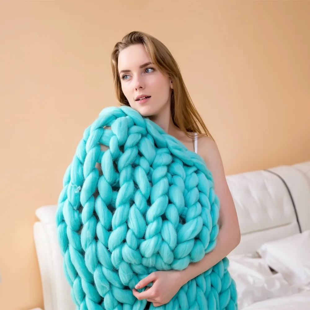 Чистый свежий синий ручной ткацкий реквизит для фотосессии одеяла вязаное