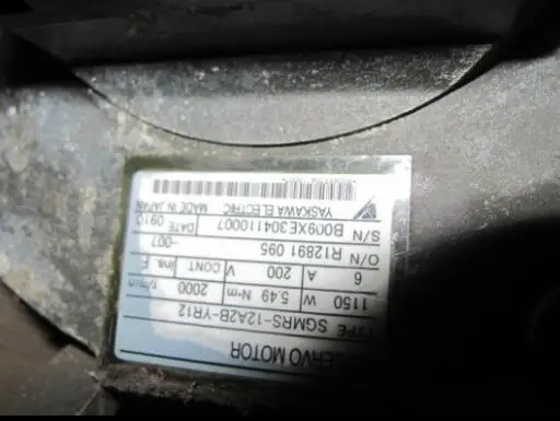 

Servo motor SGMRS-12A2B-YR12 , 90% appearance new ; 3 months warranty ; in stock, fast delivery