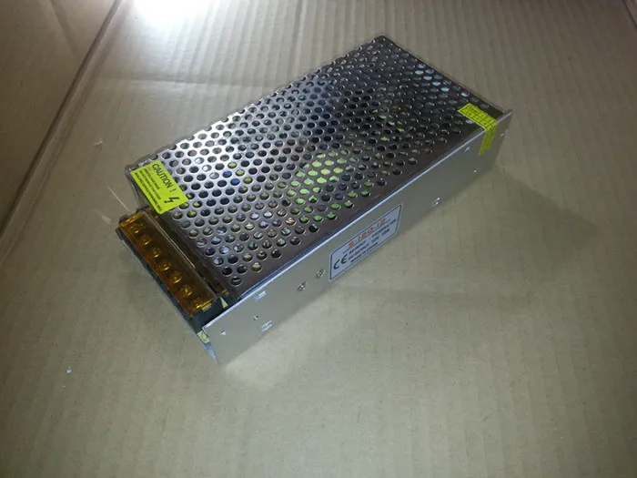 Высокое качество помещении камеры наблюдения посвященный питания 12V10A