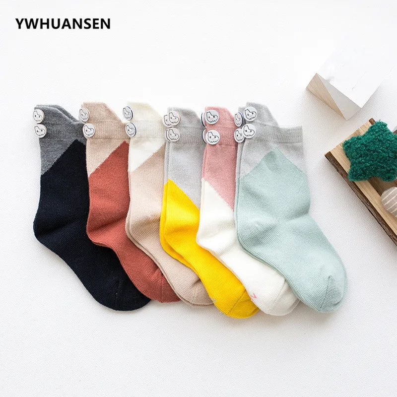 

YWHUANSEN 2019 Brand New Socks For Children Color Matching Girls Cotton Socks With Button Decoration Autumn Winter Warm Kid Sock