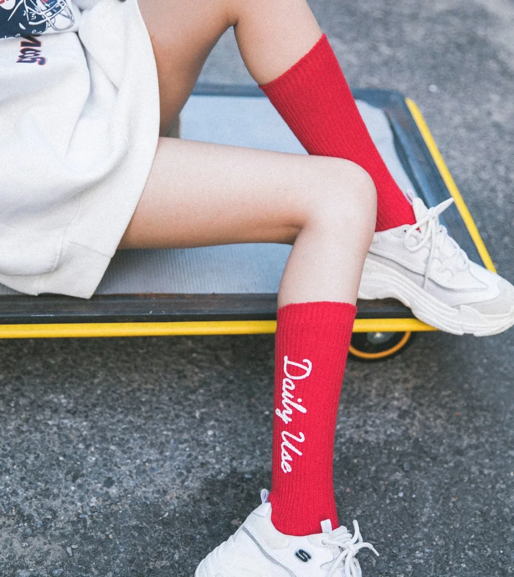 10 Pairs/Lot Women Cotton Winter Autumn Socks Fashion Letters Jacquard Thermoprint Leg High Socks Casual Character Street