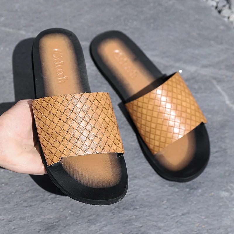 Gold Summer Man Water Slippers Black Silver Beach Casual Shoes For Mens Outdoor Pu Leather Slippers Designer Flats Slippers Men - Цвет: Gold