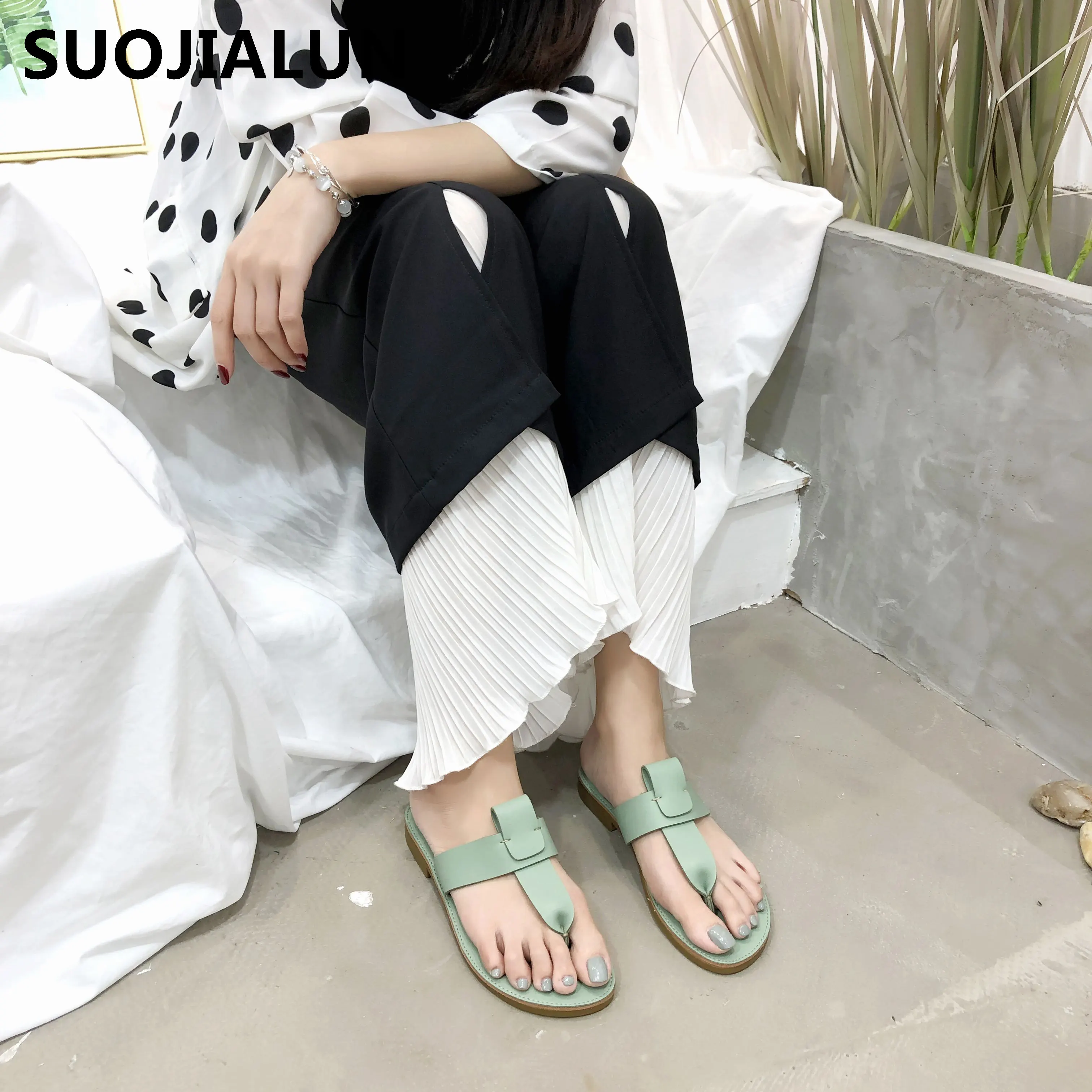 SUOJIALUN 2019 для женщин шлёпанцы летние корейские карамельные цвета плоский сандалии