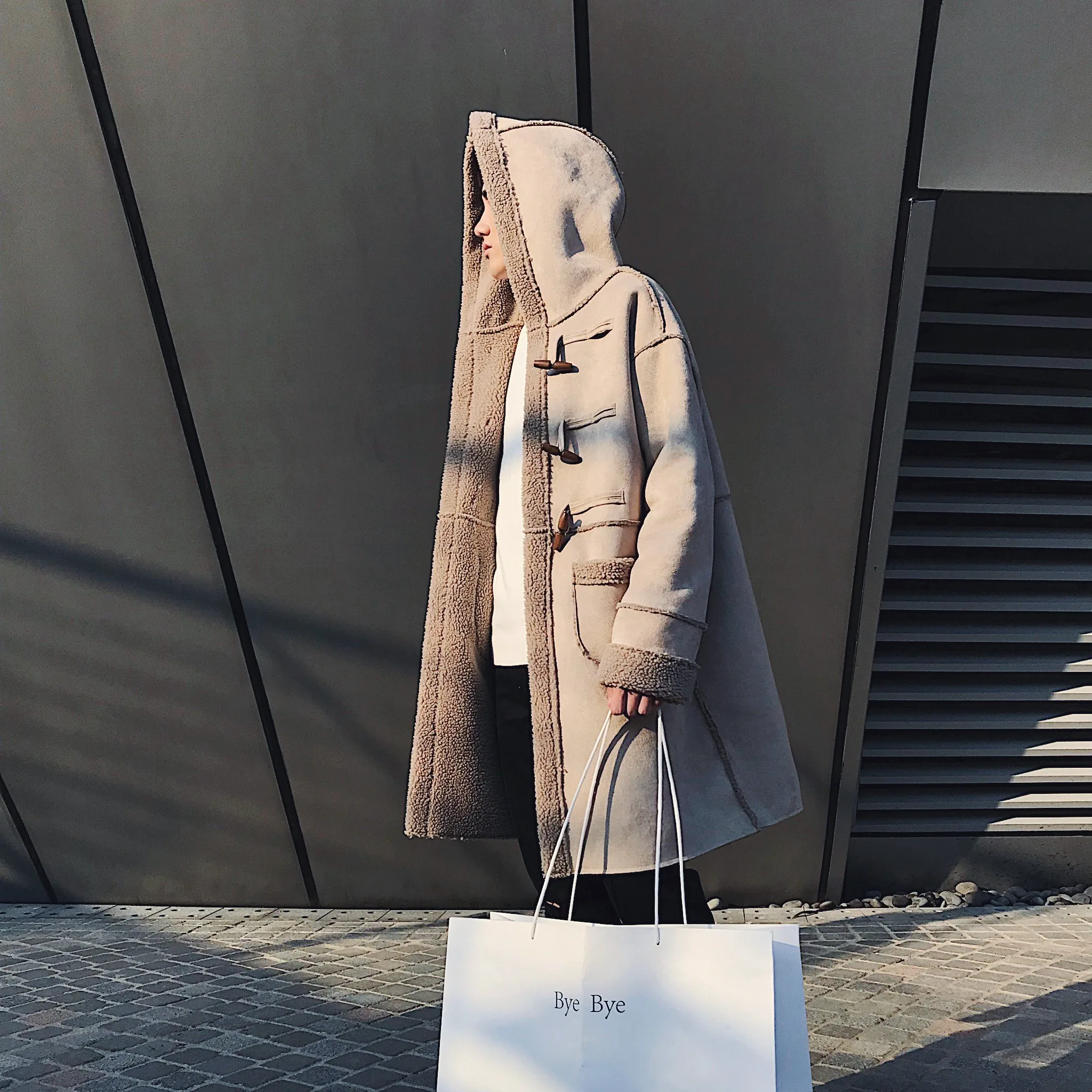 Зимняя куртка с роговыми пряжками пальто из овечьего флиса капюшоном Мужское