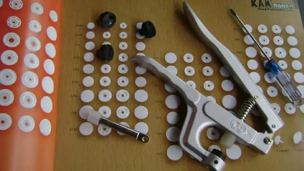 Защелки Плоскогубцы 10 Шт./лот Кам Пластиковые Snap Кнопки DK 001 Оснастки Инструмента