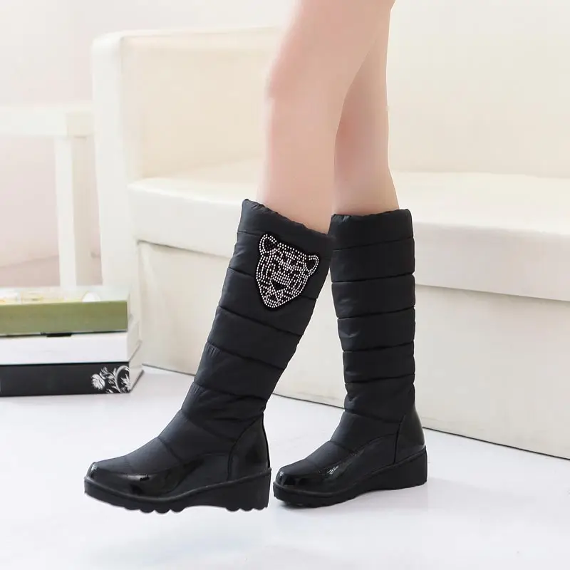 

YAERNI Fashion Waterproof Snow Boots Women's Knee High Boots Flat Winter Boots Platform Fur Shoes Women Size 35-44 E677
