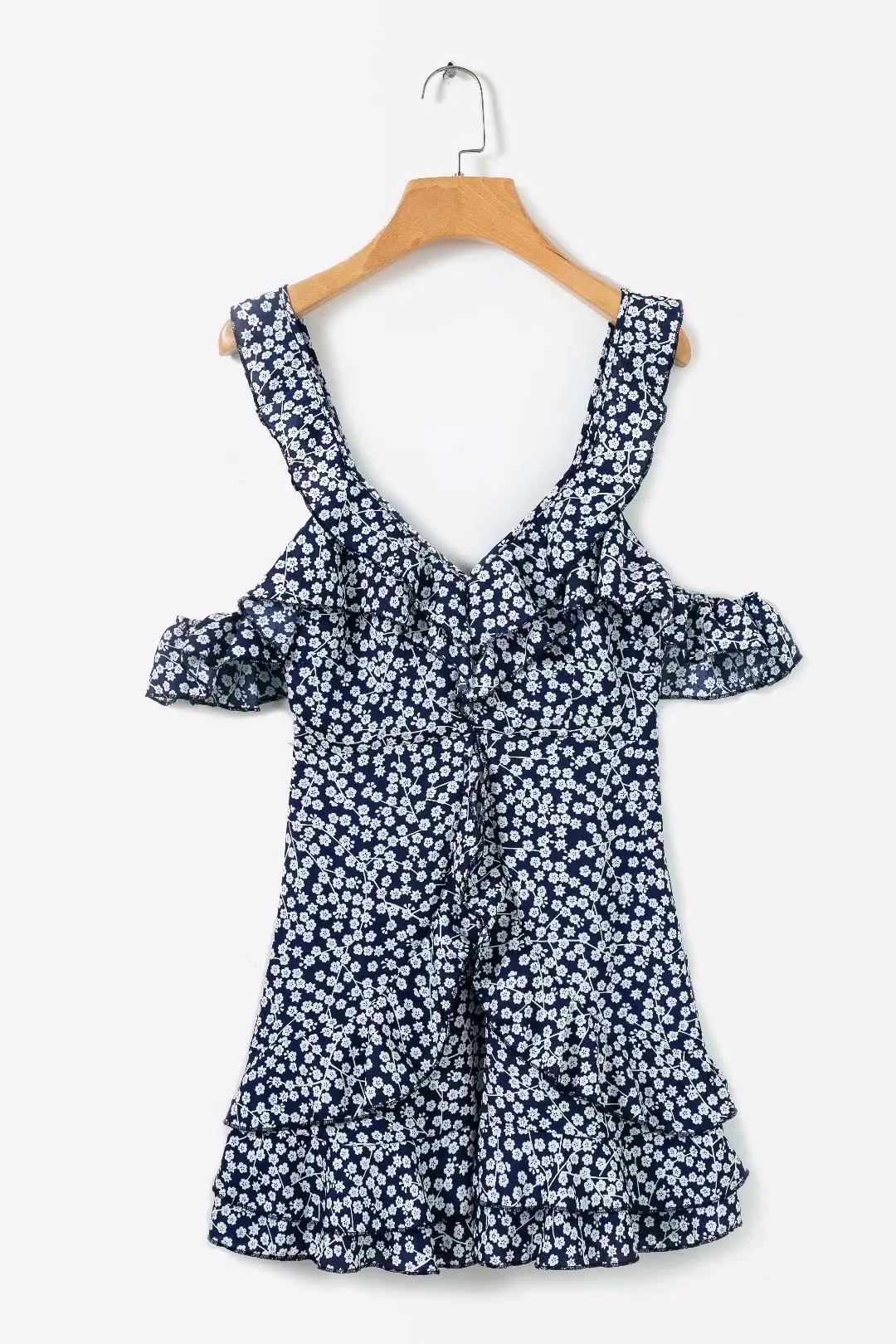 Сексуальное мини-платье с v-образным вырезом и цветочным принтом короткое летнее