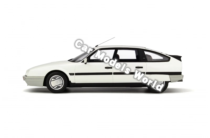 Полимерная модель автомобиля для Otto Cx2.5 GTI Turbo 2 (белый Meije) 1:18 + небольшой подарок! |