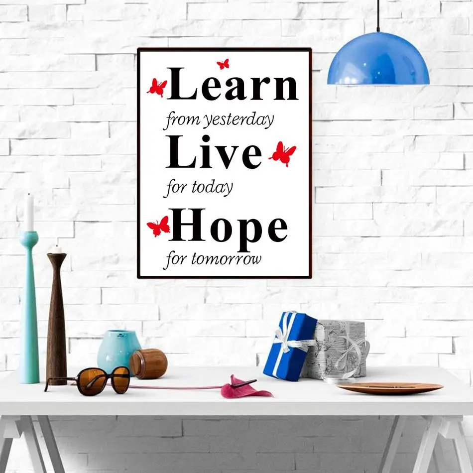 W13 черно-белые буквы учатся жить надеюсь креативный современный минималистичный