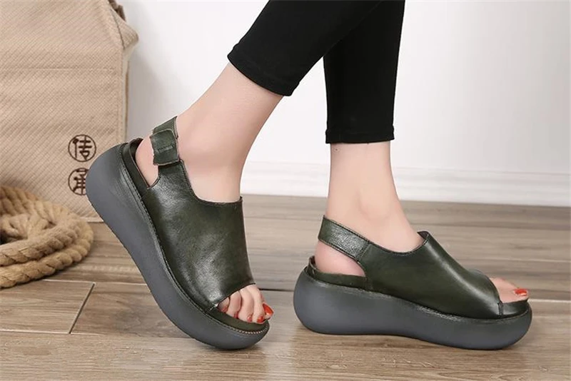 Sandals female summer new thick bottom Handmade genuine leather women sandals flat bottom casual shoes platform sandals