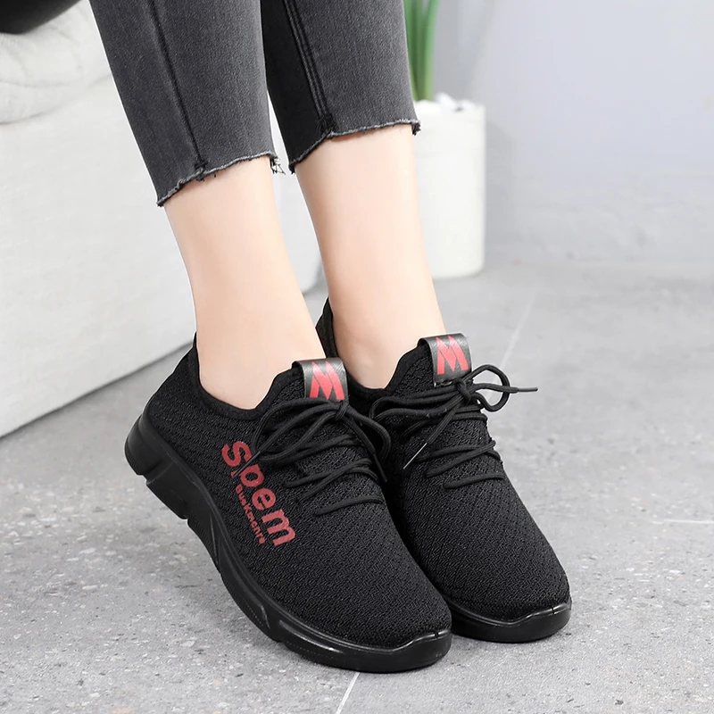 Женские кроссовки Flyknit; прогулочная обувь; Классическая Ручная работа; сезон весна; Новинка; модная Рабочая мягкая Нескользящая Рабочая Женская материнская плоская обувь
