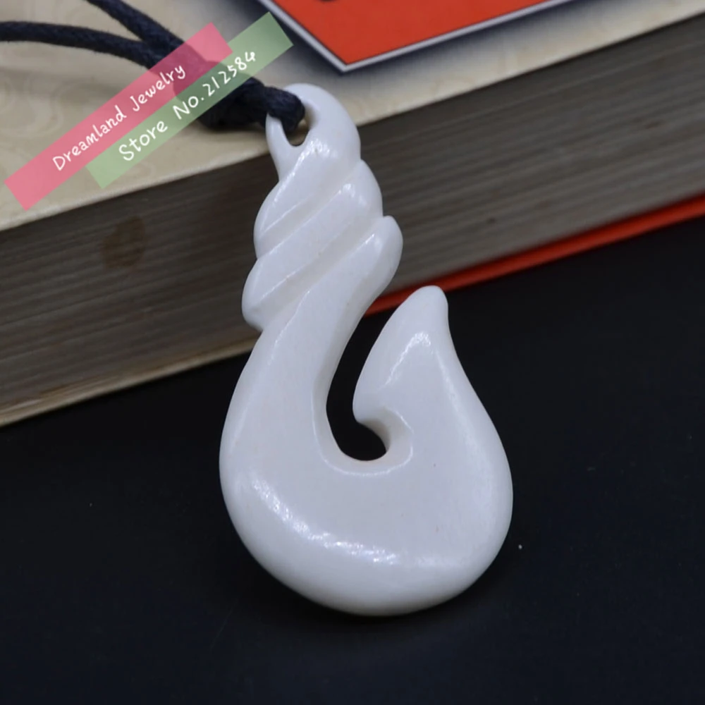 1Pc New Zealand Maori Handmade Carved Yak Bone FISHHOOK Pendant Hawaii Style Man's Manaia Necklace Surfer Choker Free Shipping |