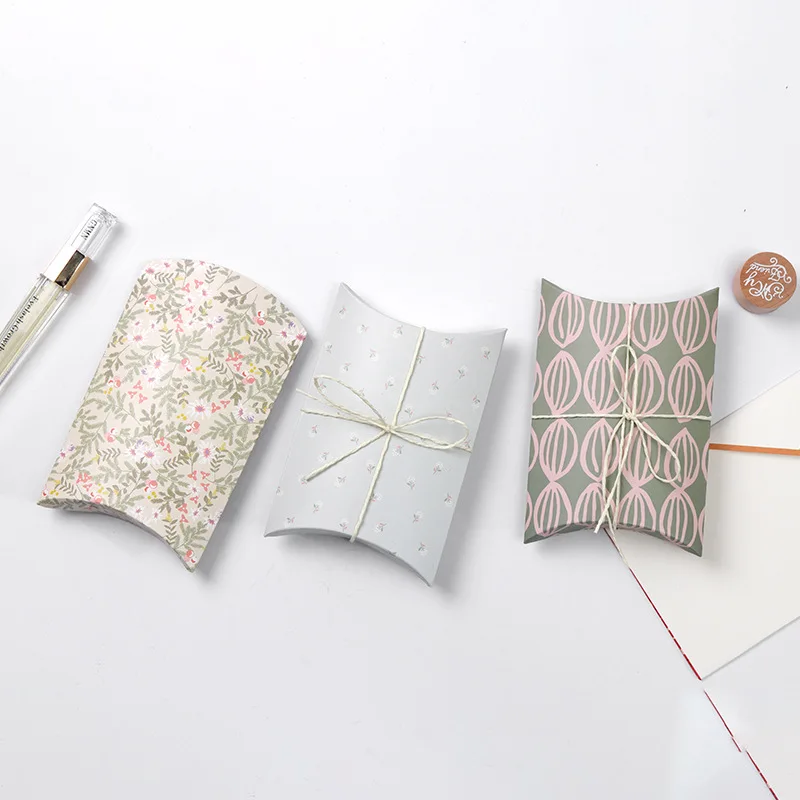 50pcs Craft Paper Gift Box Floral Vintage Flower Leaves Pillow Shape Wedding Favor Candy Present Bags Birthday Party Supply | Дом и сад