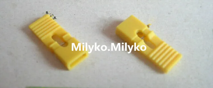 

FREE SHIPPING 1000pcs/lot 2.54mm Yellow Mini Jumper with handle for Pin Header