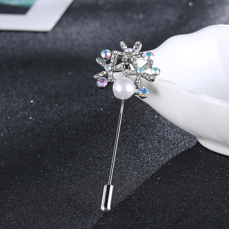 Свадебные броши для мужчин на лацкан костюма с кристаллами жемчугом, заколкой в виде цветка маргаритки.