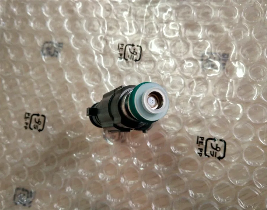 Топливный инжектор 16600-5L300 166005L300 комплект из 4 предметов для Subar u Impreza Forester 2.5L 2.2L 1999