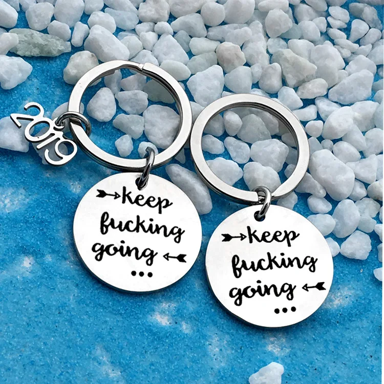 Изготовленный на заказ брелок с надписью моя история только начинается из