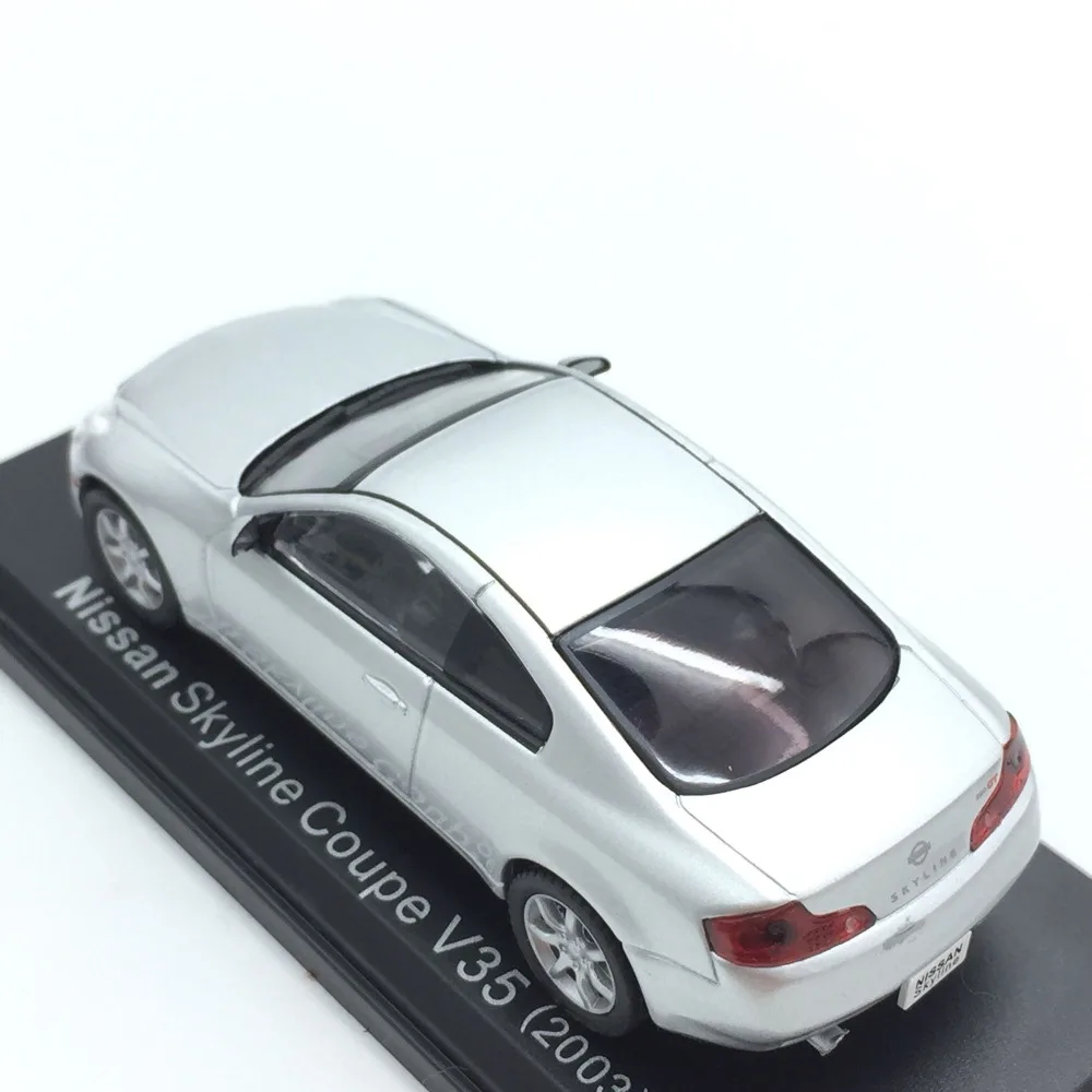 1:43 Масштаб сплава Модель автомобиля, высокая имитация Nissan Skyline, металлическое литье, Коллекция игрушечных автомобилей