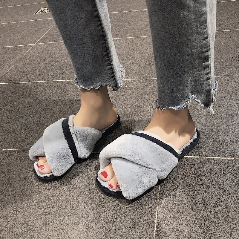 Шлепанцы женские с открытым носком повседневные пушистые меховые тапочки