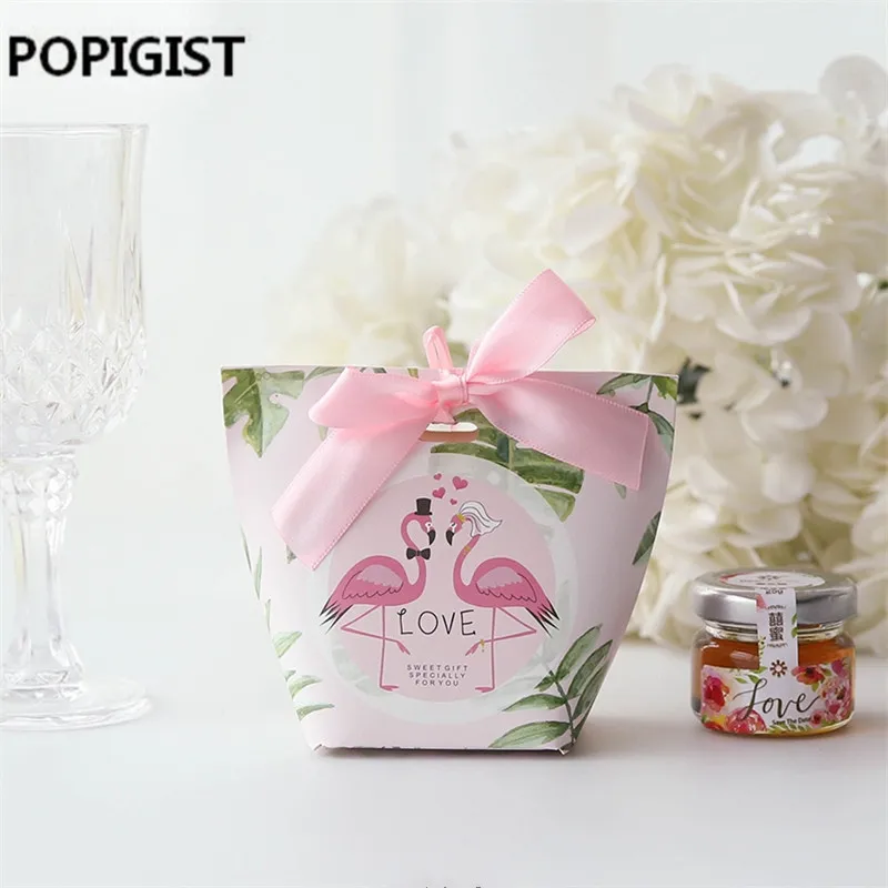D Creative European Cartoon Unicorn/ Flamingos Candy Boxes Wedding Favors Bomboniera Party Gift Box paper package Candy Bag 30 - Цвет: D