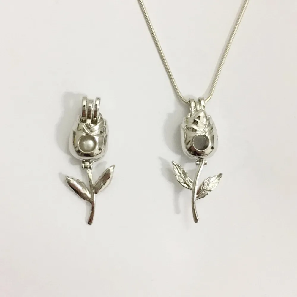 Подвеска в виде клетки розового бутона может вместить приблизительно 6-8 мм |