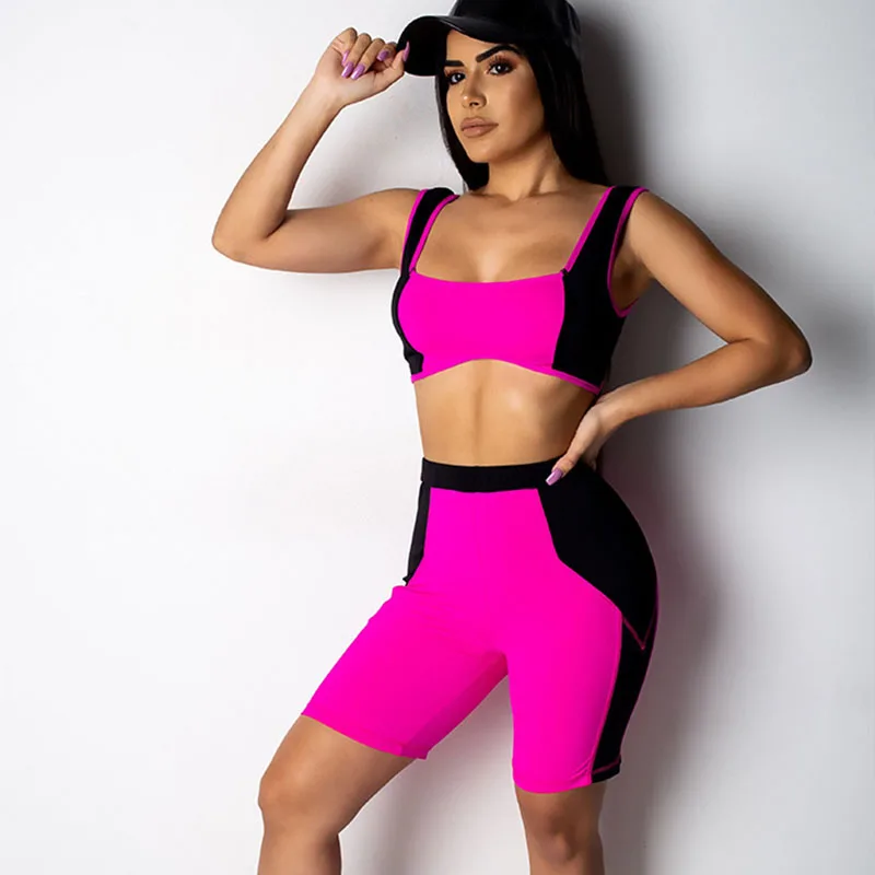 Женский комплект из двух предметов для фитнеса топ и шорты до колена Femme