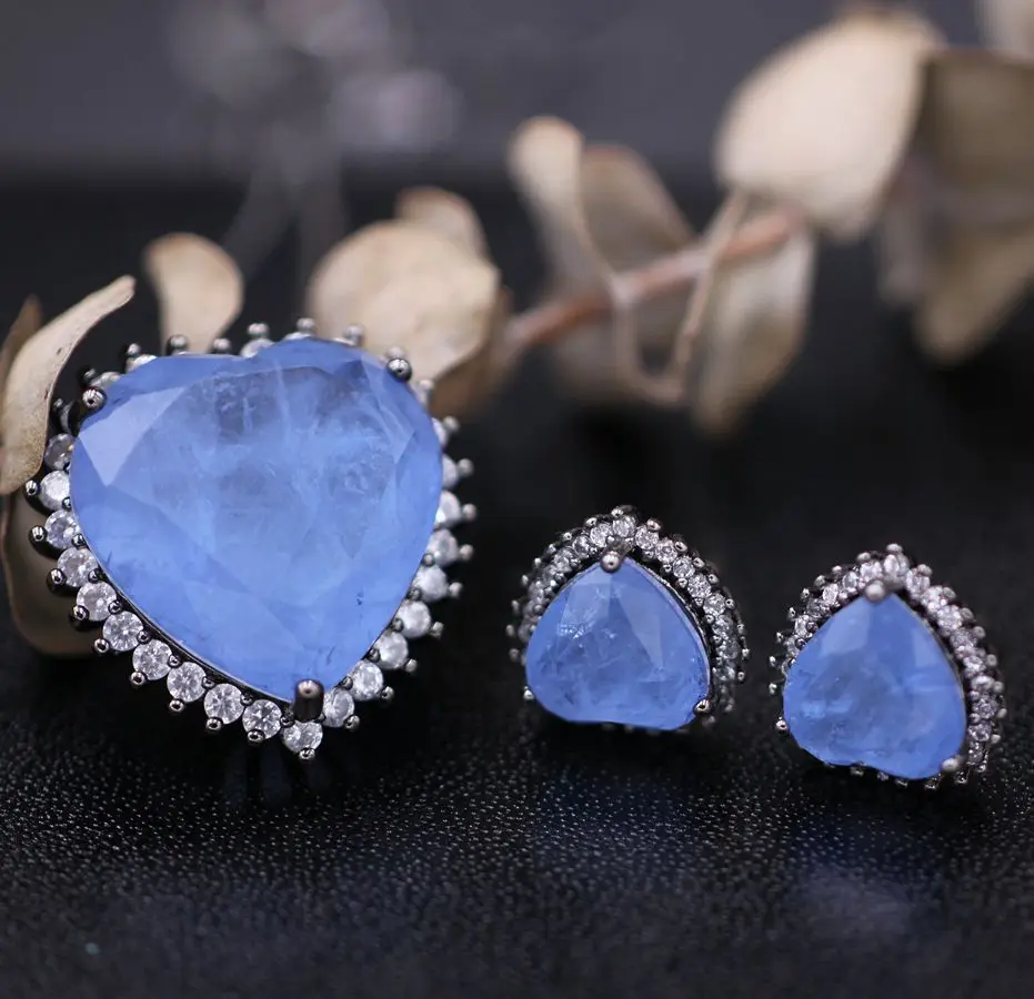 Серьги-гвоздики и ожерелья с подвеской в форме сердца | Наборы украшений