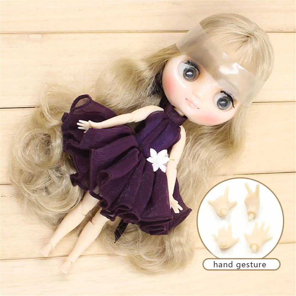 Кукла middie blyth 20 см, средняя кукла blyth joint, прозрачная кожа, подходит для самостоятельного макияжа лица, содержащая набор одежды для рук - Цвет: doll with clothes