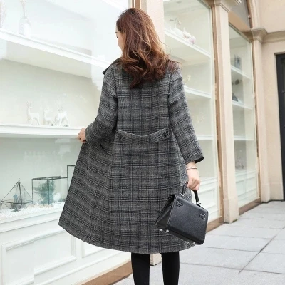 

Fashion plaid coat women Jackets Winter New Plus velvet thick woolen coat womem Jackets
