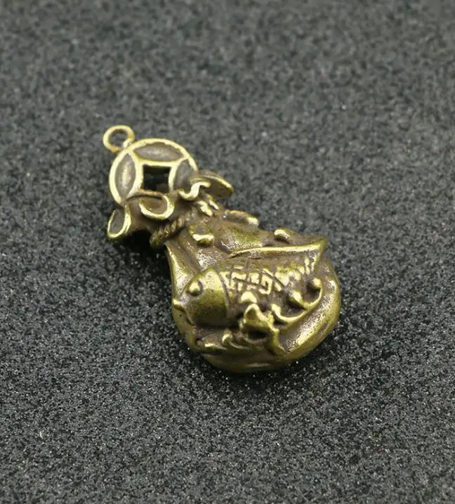 Коллекционный китайский чистый латунный резной мешок с животными рыбками