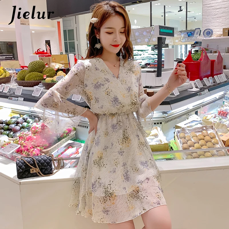 Jielur Elegant V-neck Flare Sleeve Women White Dress Summer Chiffon Ruffles Floral Print A-line Slim Elastic Midi Vestidos | Женская
